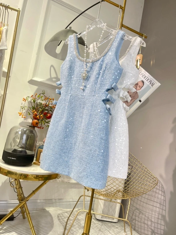 2025新款【千金超甜】小香风薄雾蓝亮片闪钻吊带短款气质女装连衣裙