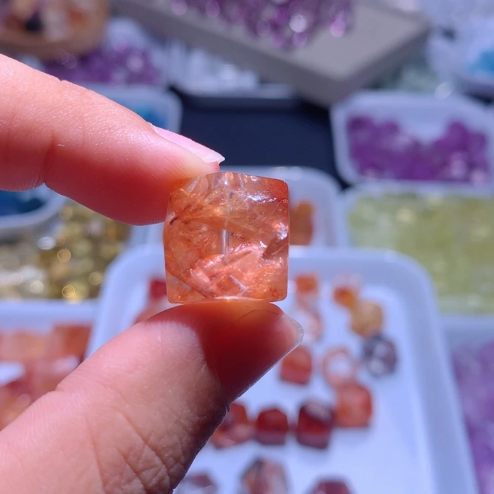 查罗石未镶嵌手串香**主