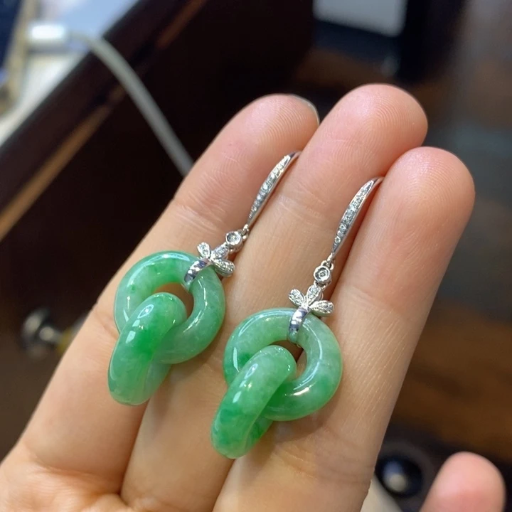 翡翠18K金镶嵌耳饰