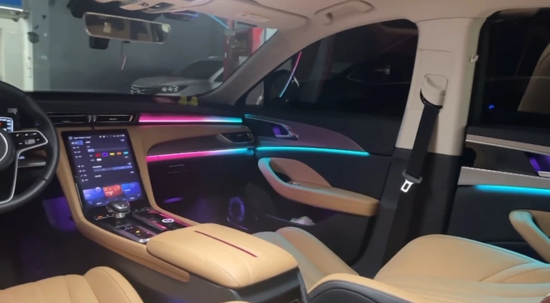 适用于18-24款红旗H5H6氛围灯专用改装车内饰升级流光幻彩气氛灯