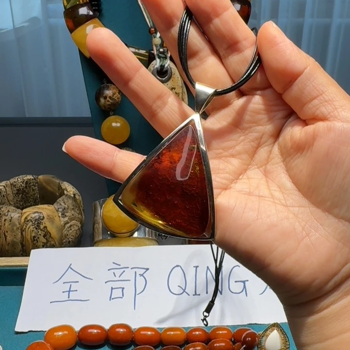 琥珀未镶嵌颈饰波兰设计款琥珀蜜蜡
