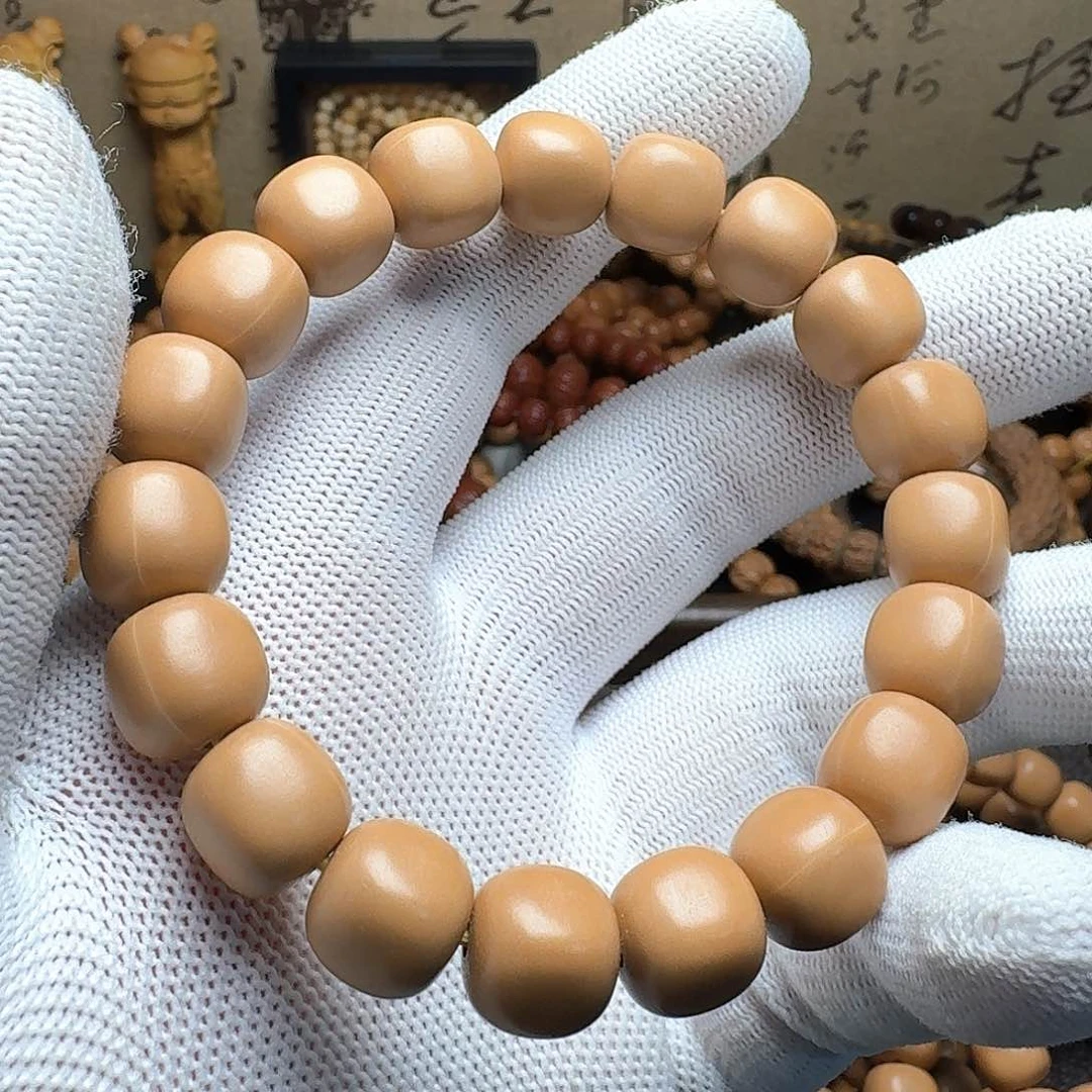 猴头核桃吊坠方糖面包