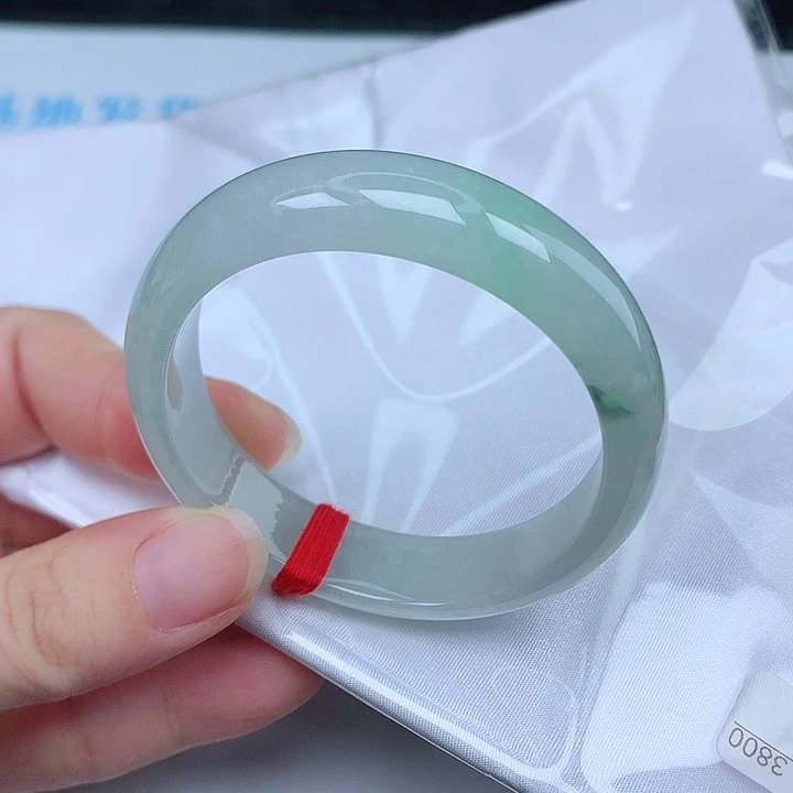 翡翠手镯（贵妃镯）未镶嵌天然