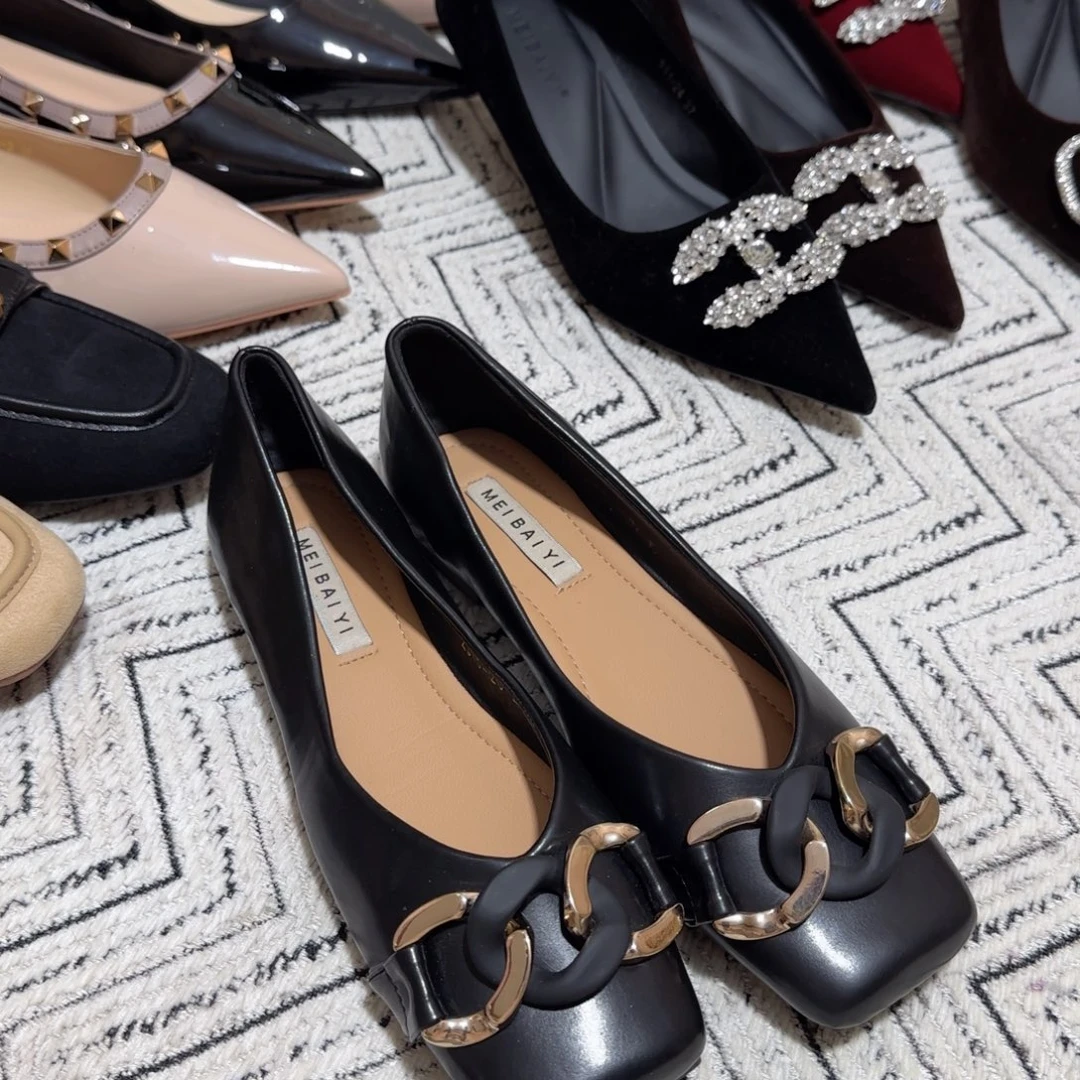 单鞋黑色35码瑕疵不退换