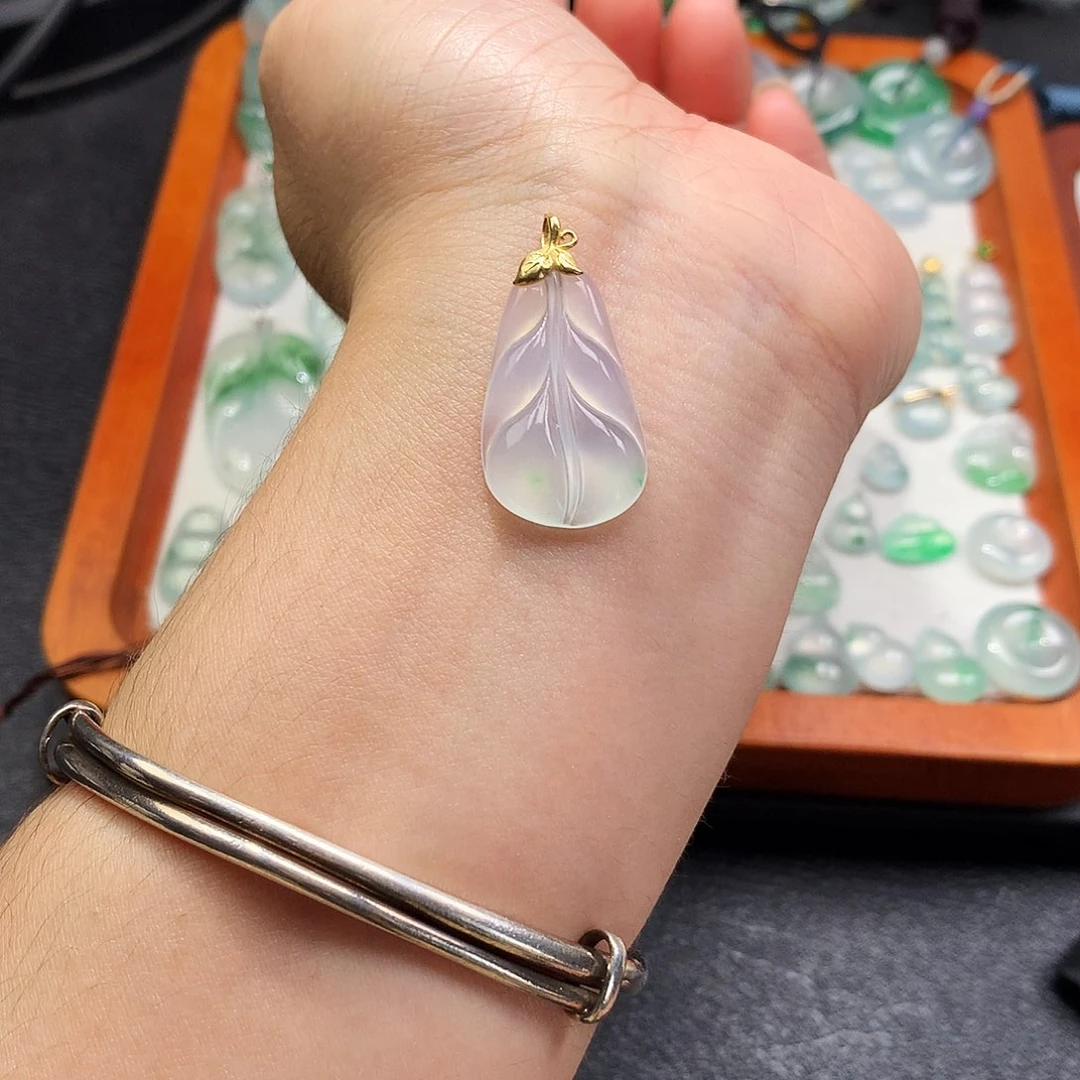 吊坠(不含链)未镶嵌翡翠叶子