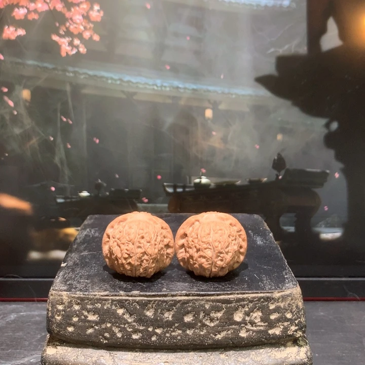 文玩核桃吊坠36.5平谷血麒麟091503