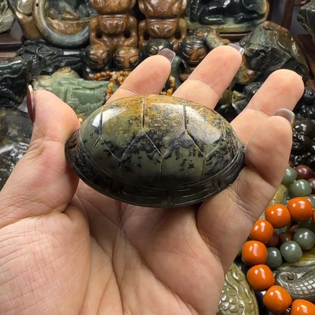 透闪石质玉未镶嵌珠宝奇石