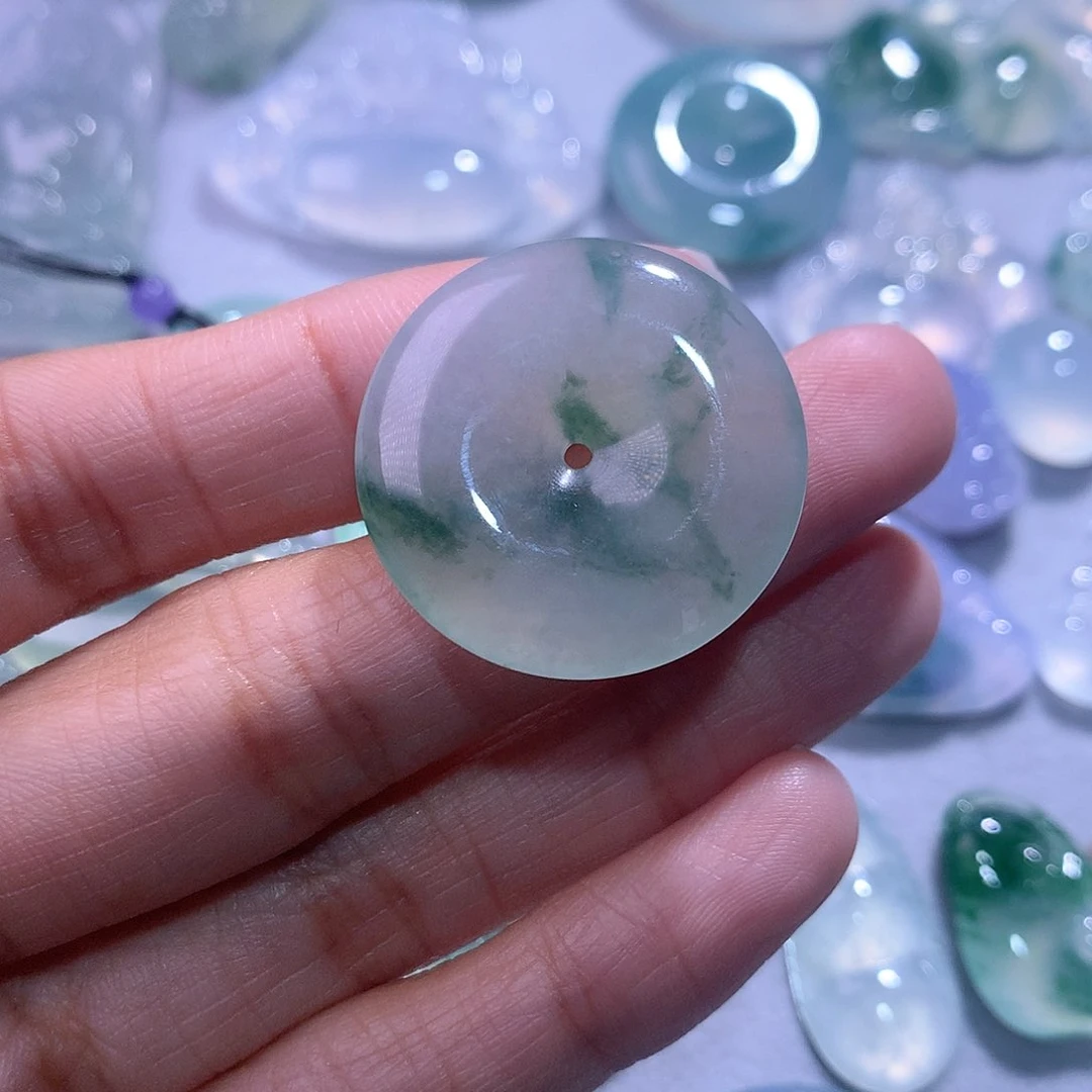 【闪购商品】翡翠颈饰未镶嵌海**高扣