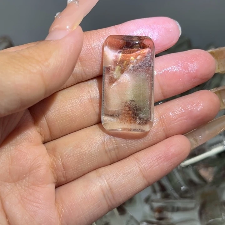 未镶嵌吊坠(赠链)水晶