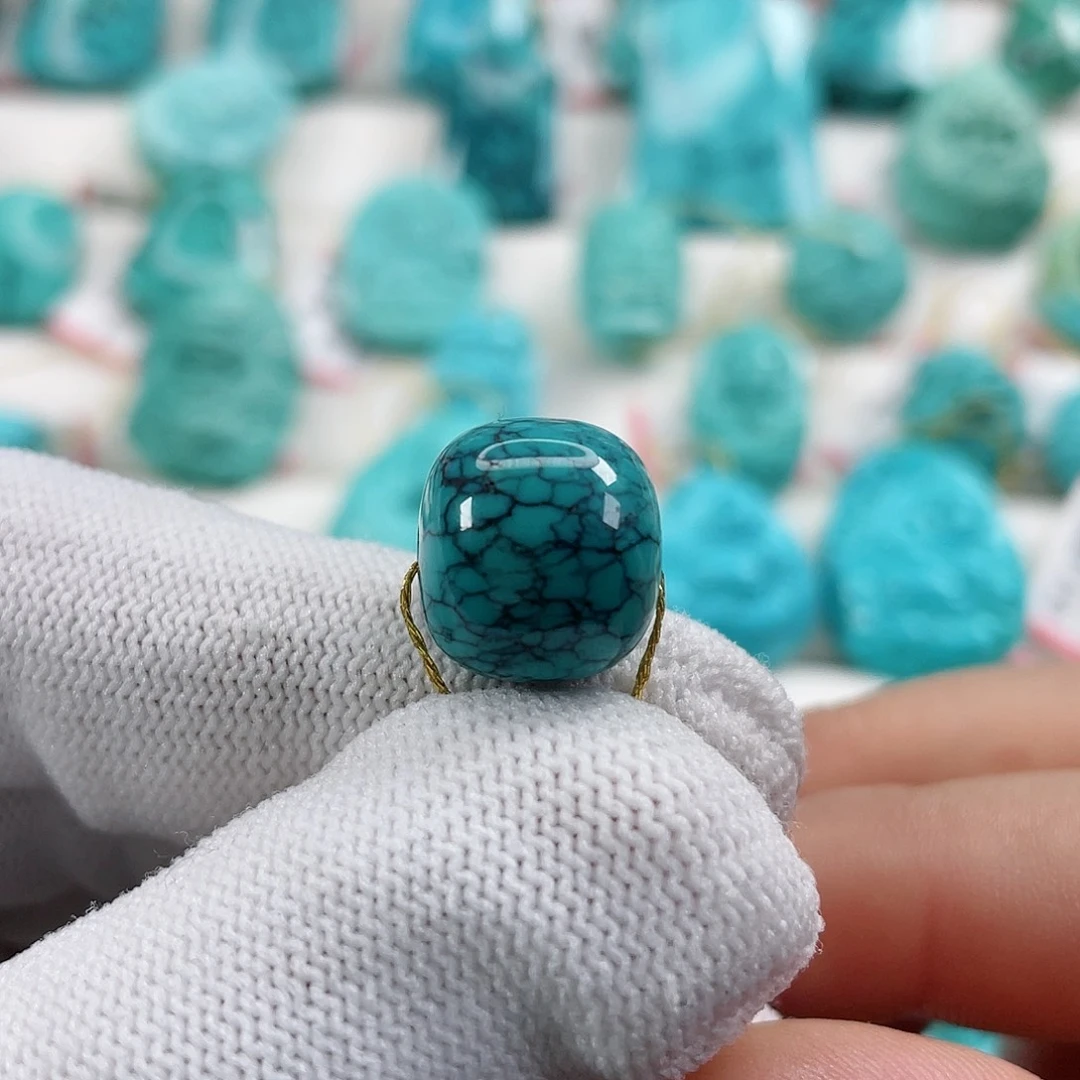 绿松石颈饰未镶嵌叁*