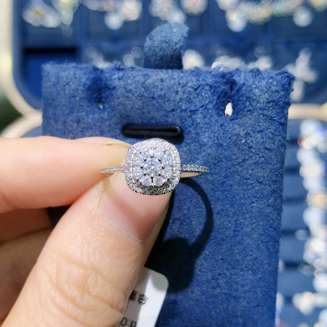 【闪购商品】铂Pt900镶嵌戒托钻石满钻方糖戒指