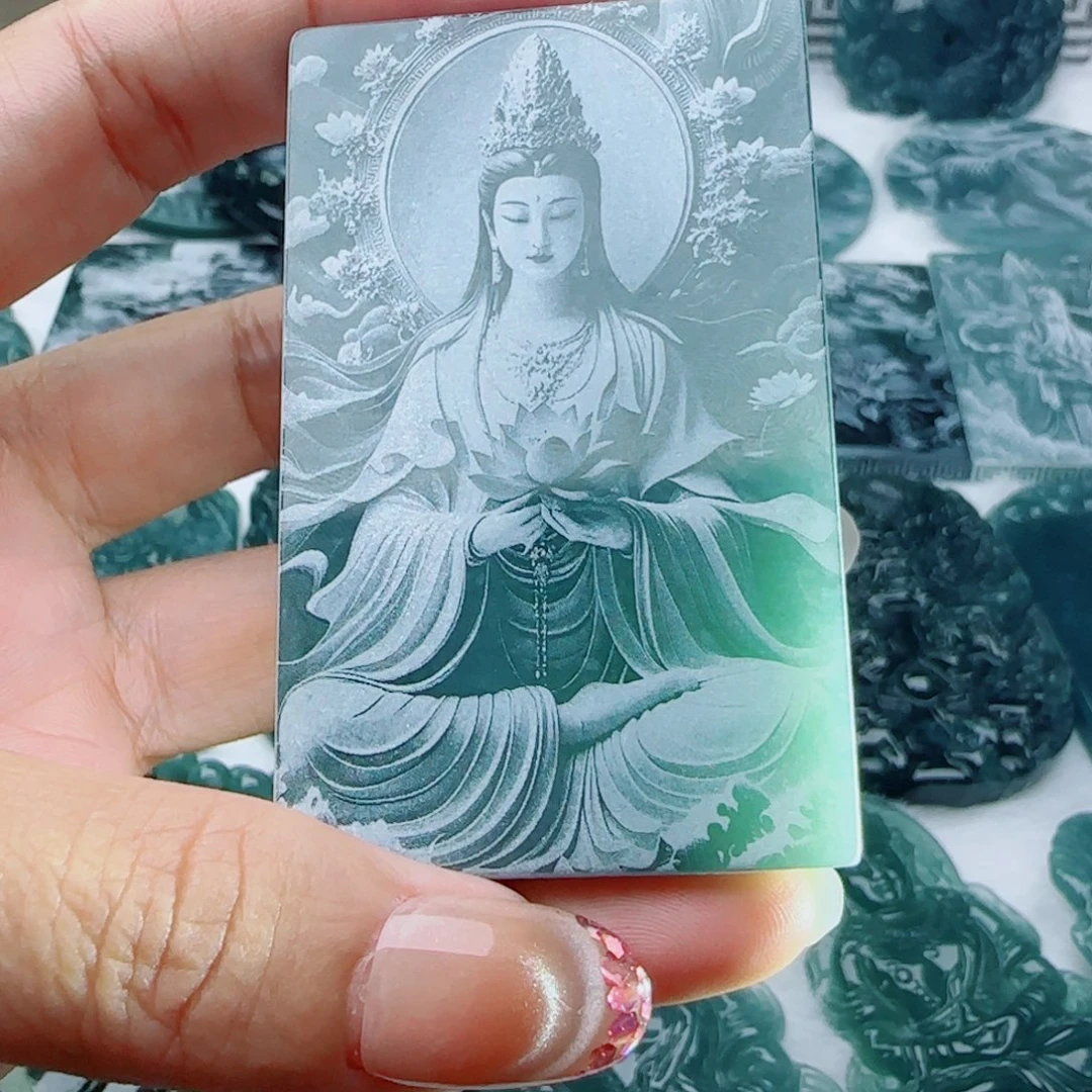 青***恒颈饰未镶嵌翡翠多样性发货天然的A货翡翠