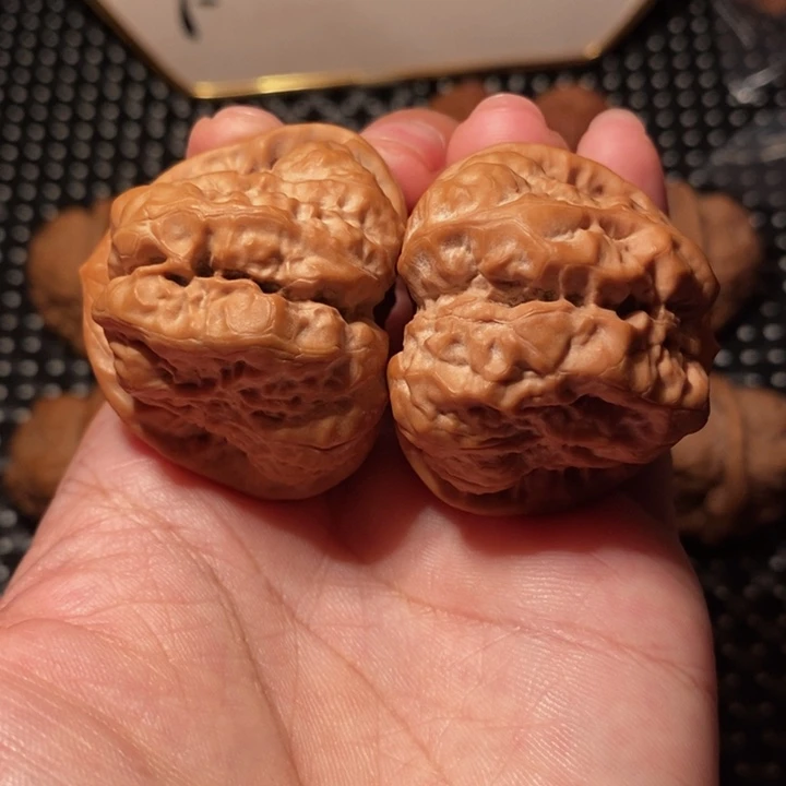 把件文玩核桃四开八蹬腿