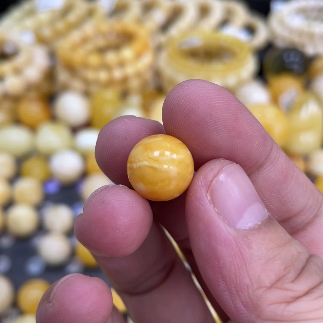 未镶嵌蜜蜡裸石12.2mm瑕疵