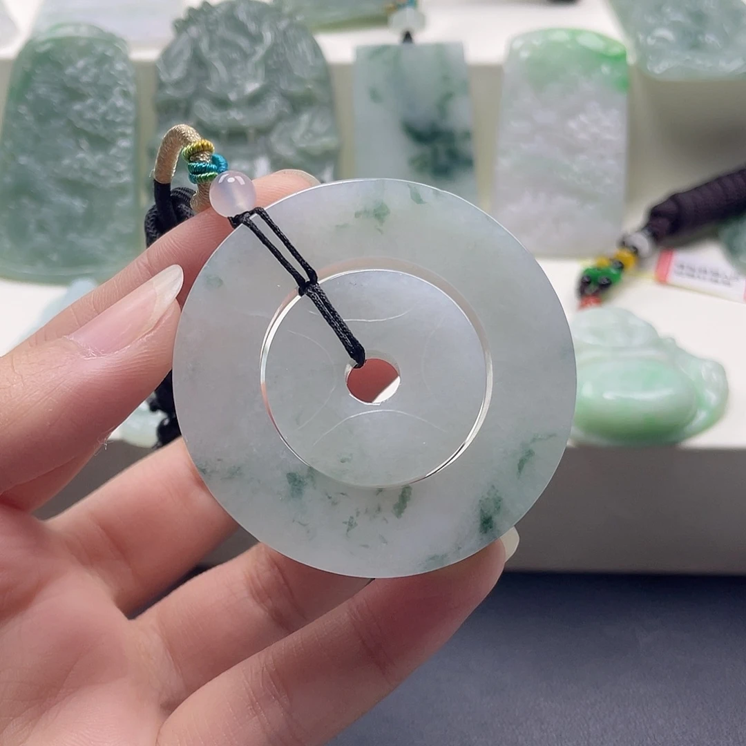 闷***泽翡翠未镶嵌颈饰天然翡翠1111111