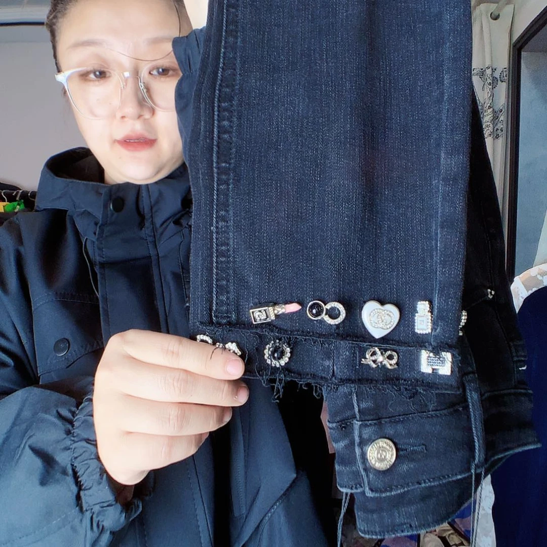 【闪购商品】小口红裤子