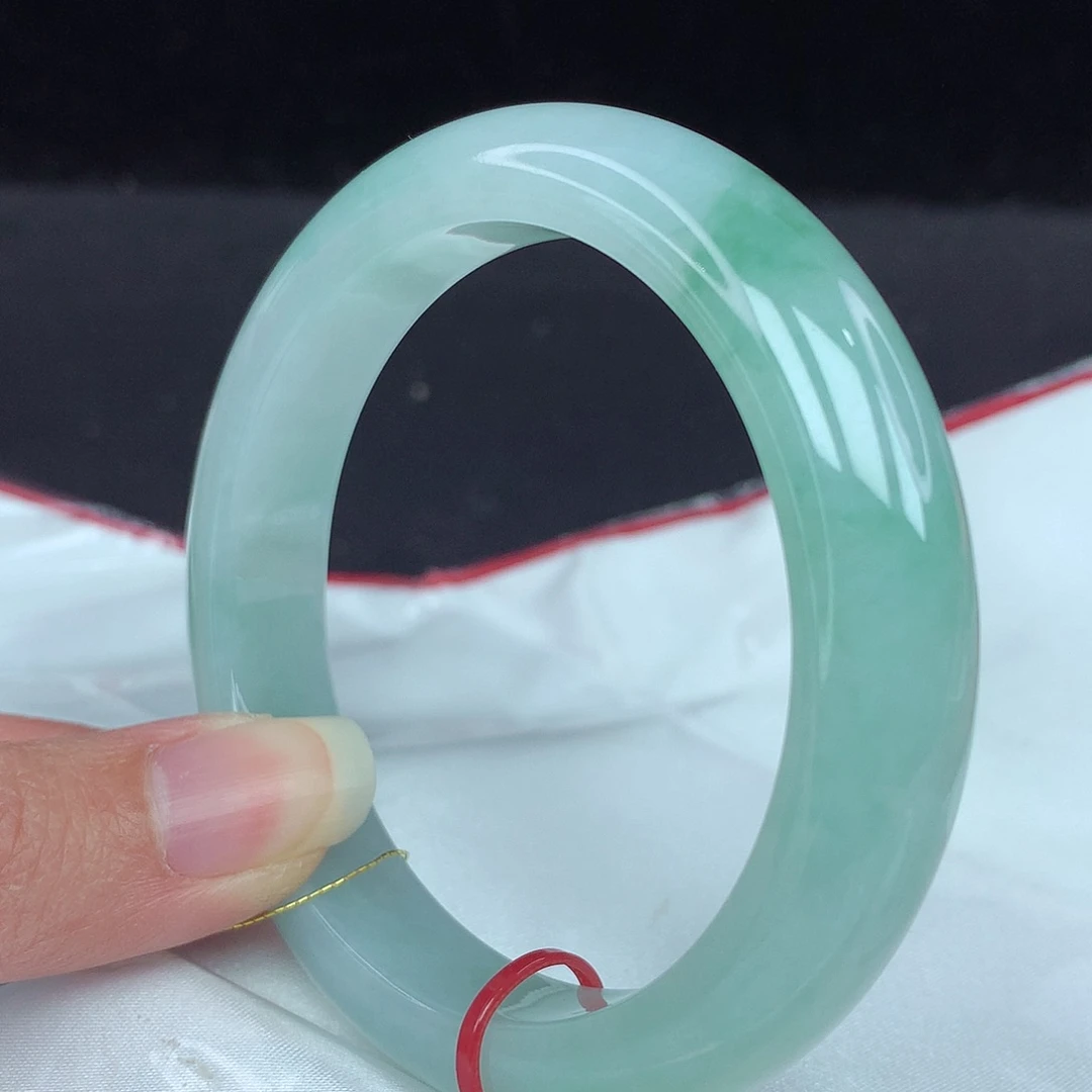 翡翠手镯未镶嵌57圈3750