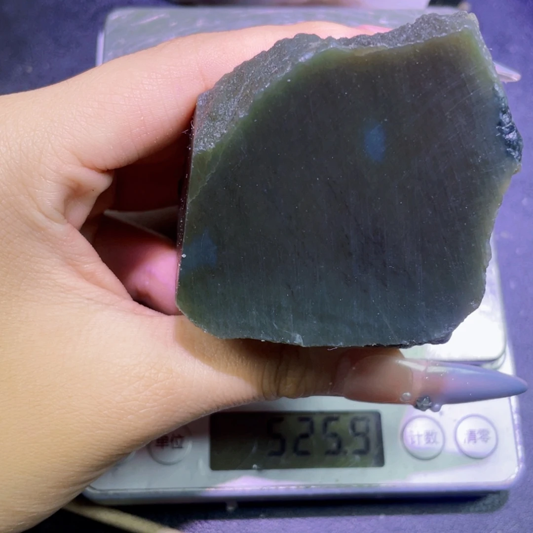 和田玉未镶嵌珠宝半成品