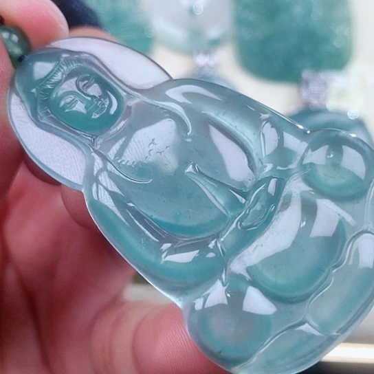 【闪购商品】翡翠颈饰未镶嵌天然翡翠