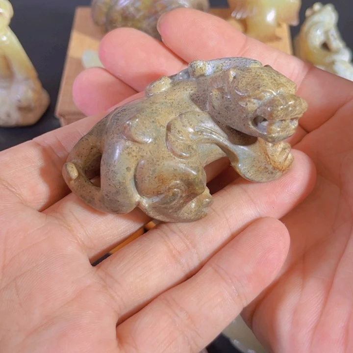 华***子未镶嵌和田玉（糖玉）挂件