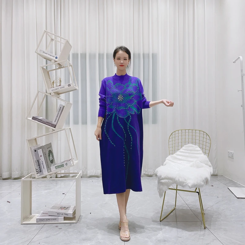 6032紫蓝金提花重工钉珠秋冬新款连衣裙