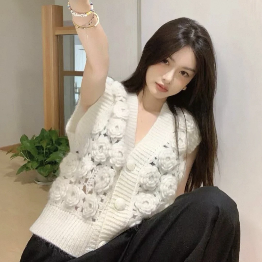 法式重工羊毛手工钩花镂空花朵针织开衫马甲女款秋冬优雅外套
