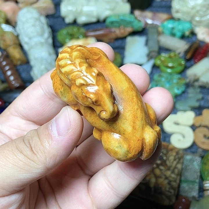 和田玉未镶嵌颈饰10