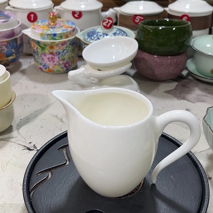 公道杯一个容量220左右