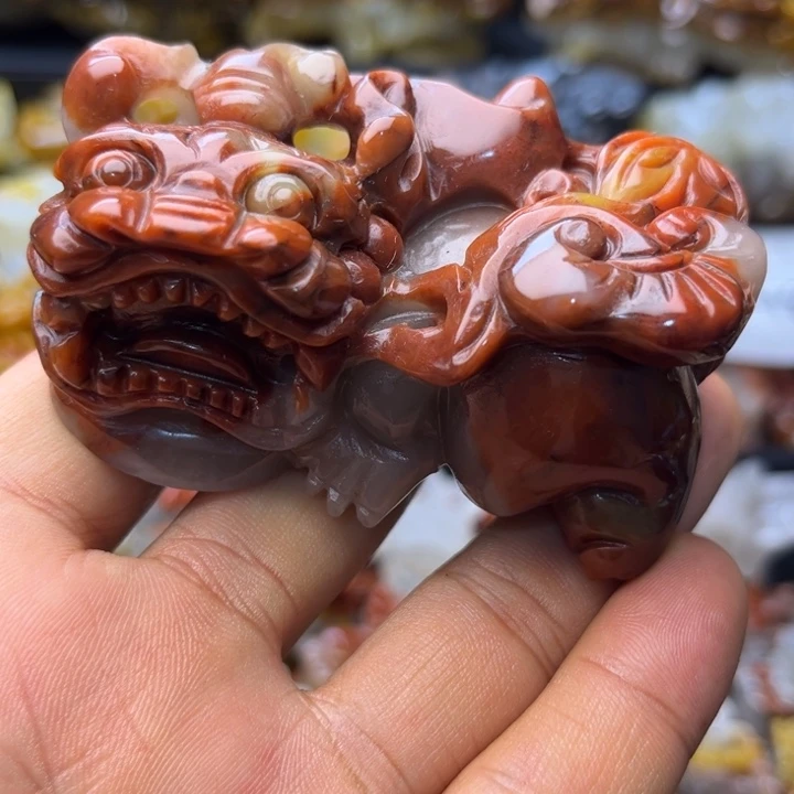 石英质玉（黄龙玉）未镶嵌颈饰