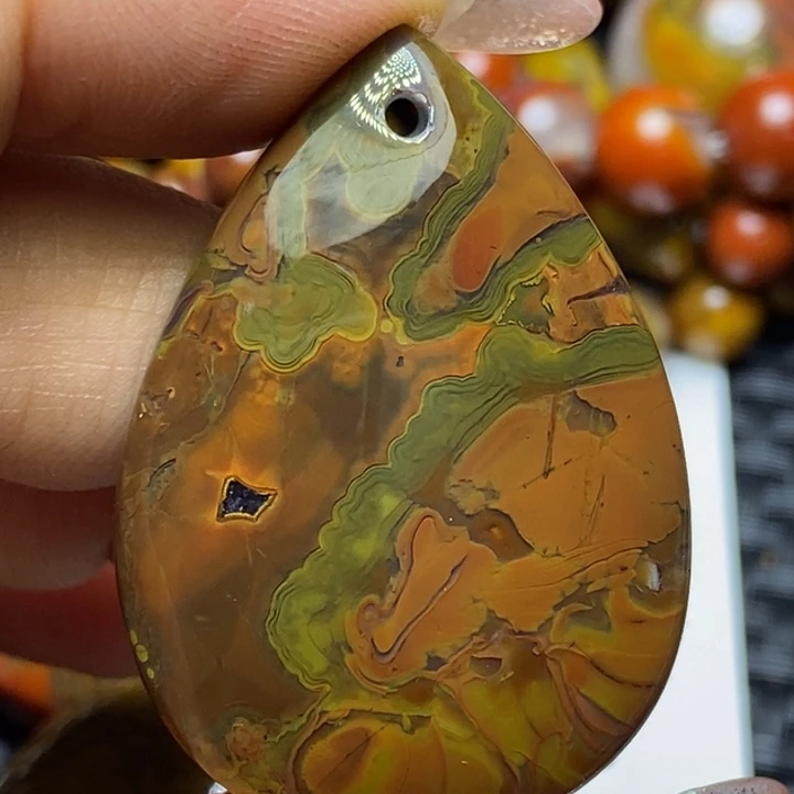 玛瑙/玉髓颈饰未镶嵌薛*