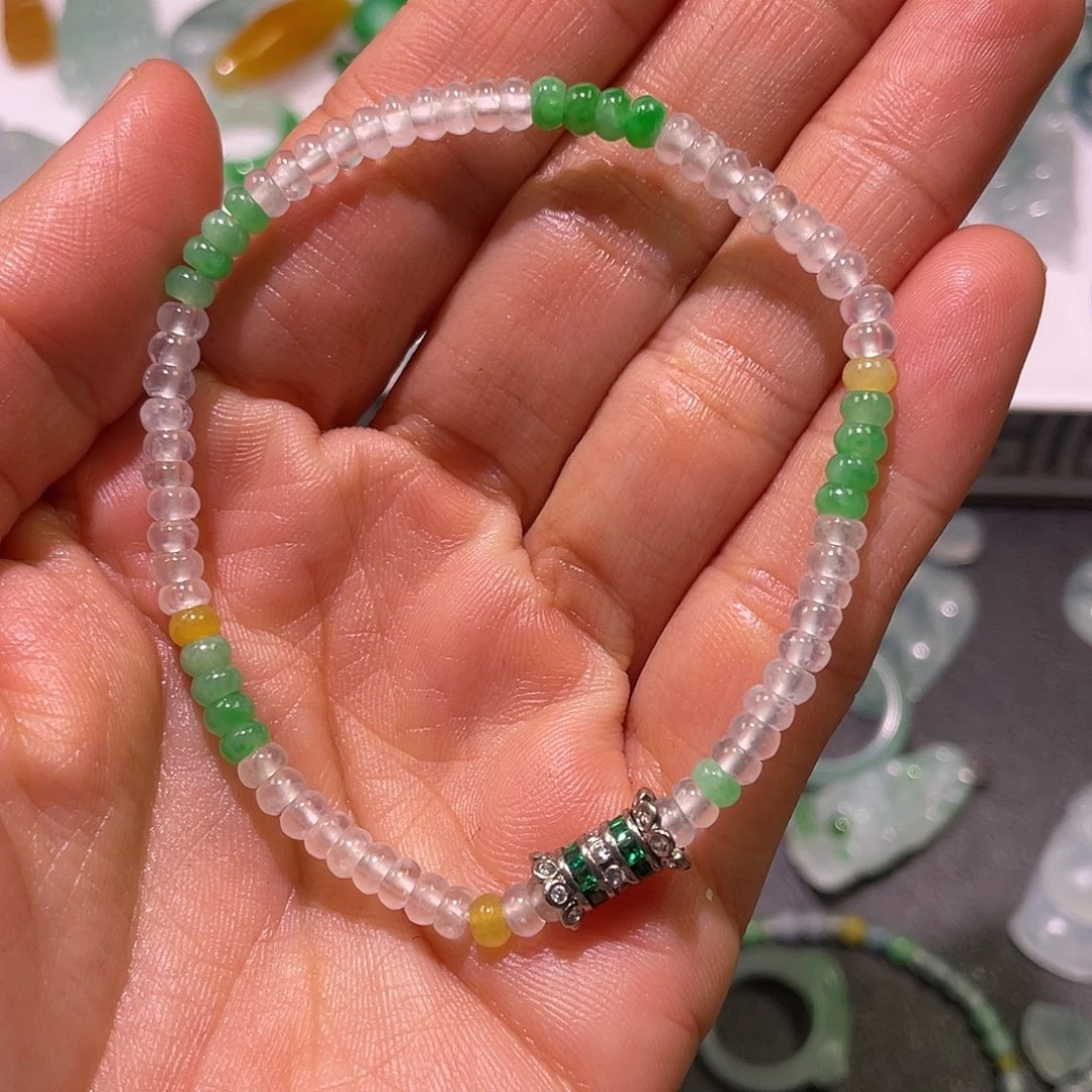 定制翡翠未镶嵌手串