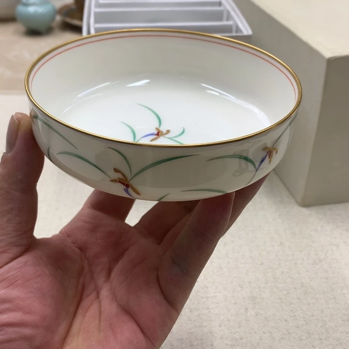 瓷片这点小说也看到