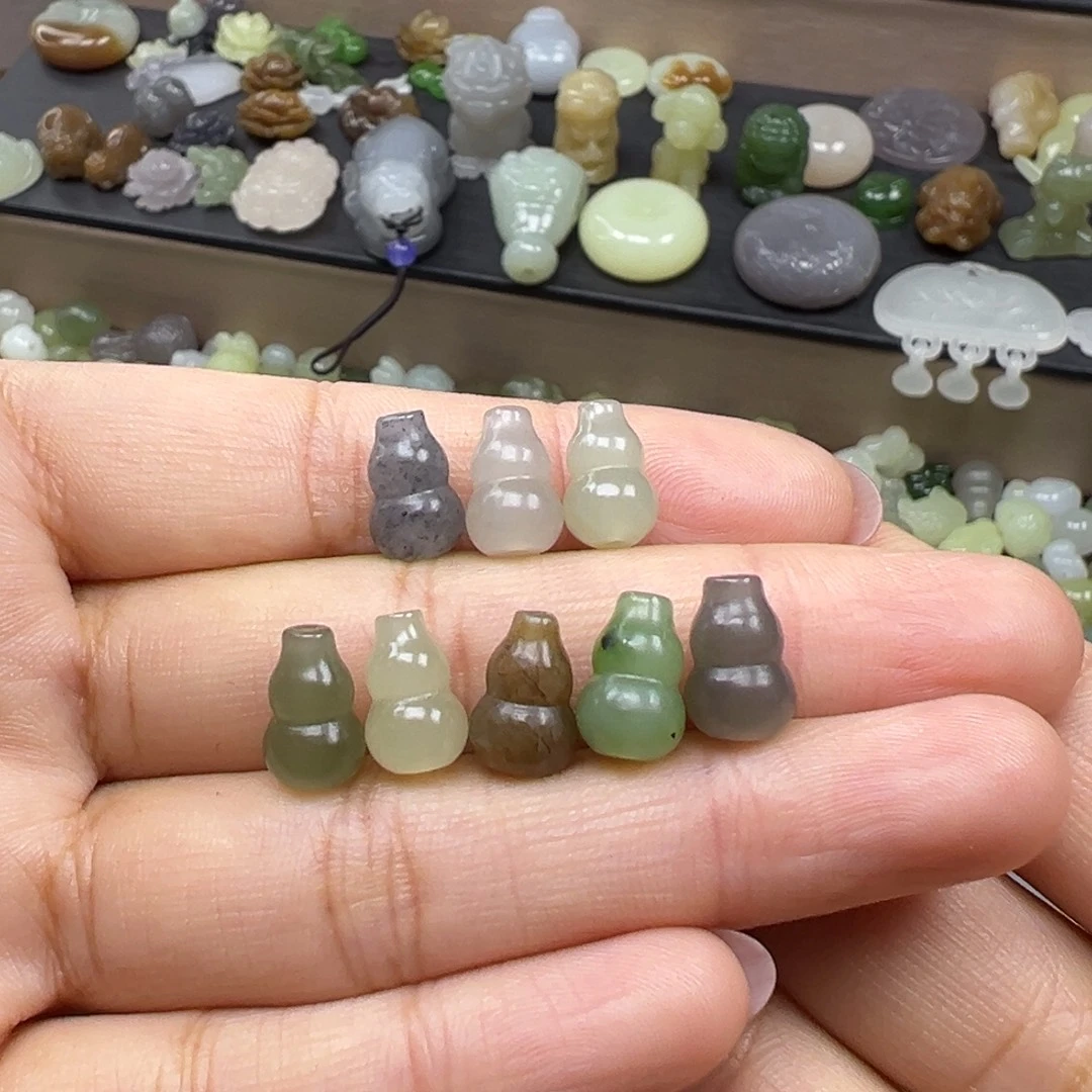 和田玉未镶嵌颈饰19.9一个多样性发其一