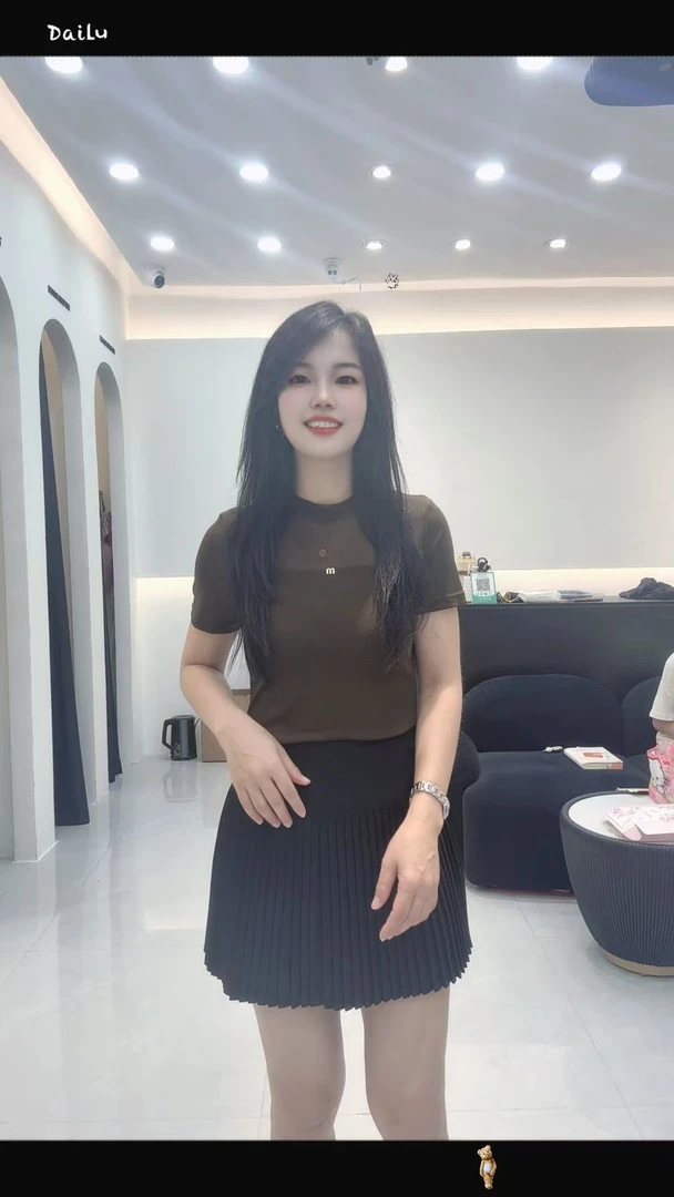 【海南肉丝】新品圆领网纱修身小字母上衣