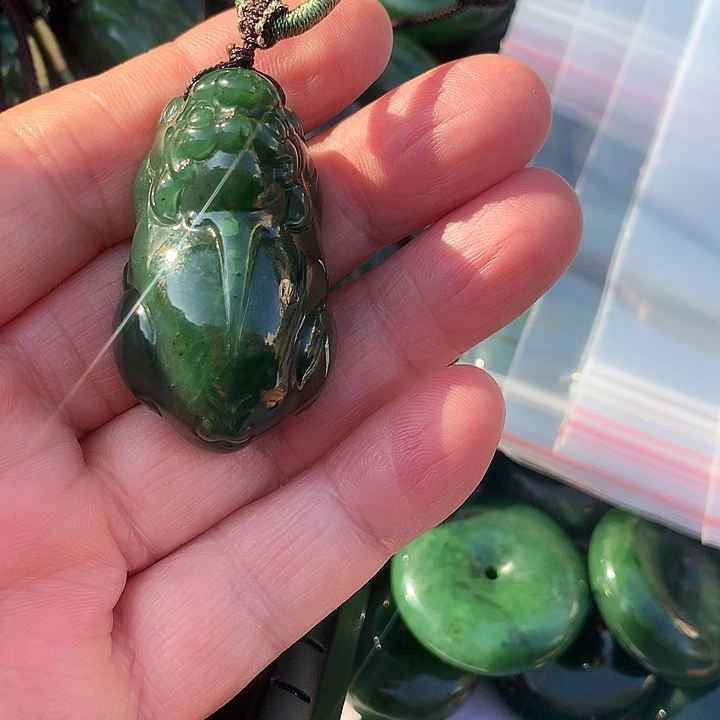 套链未镶嵌透闪石质玉