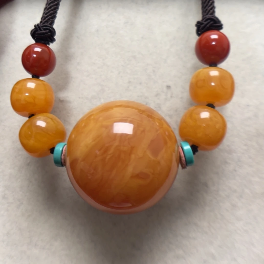 蜜蜡未镶嵌项链锁骨