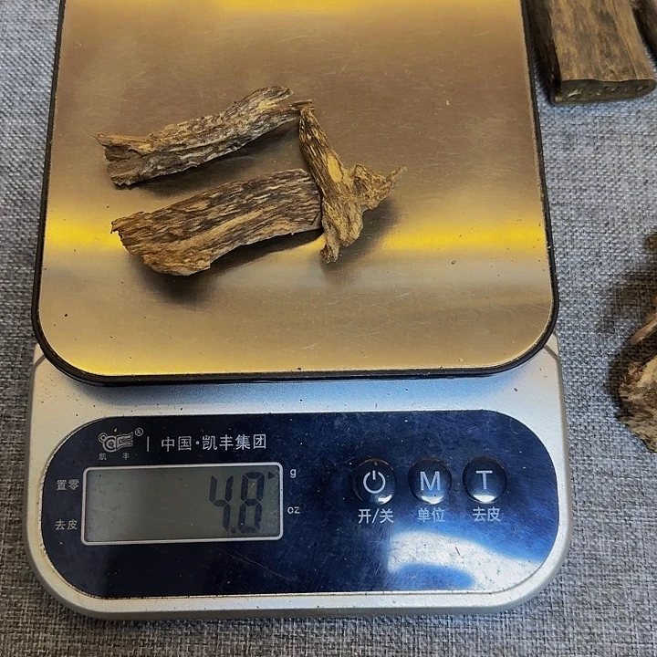 土***金沉香碎屑沉香树根4.8克