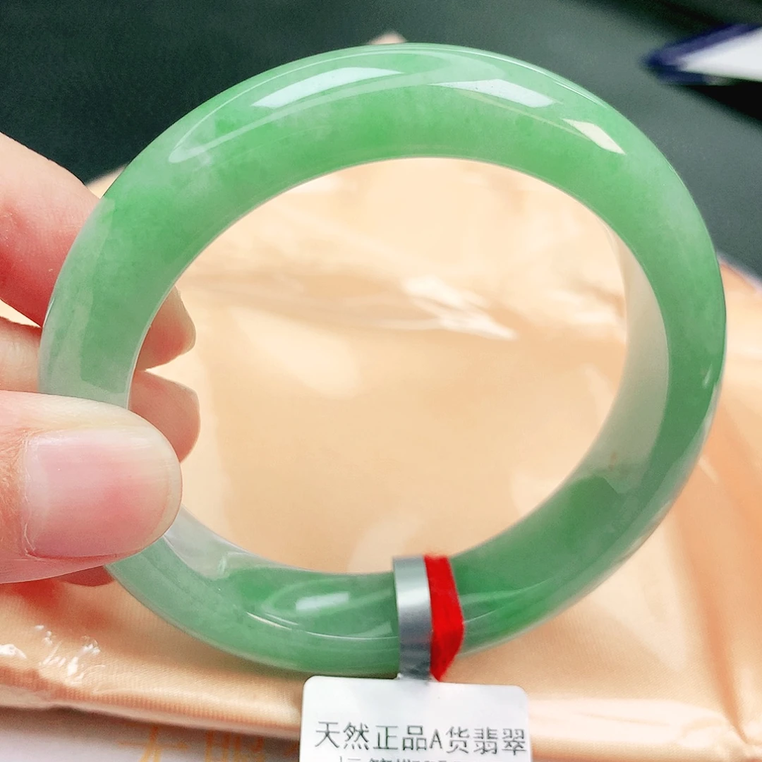 翡翠未镶嵌手镯缅甸天然a货翡翠手镯