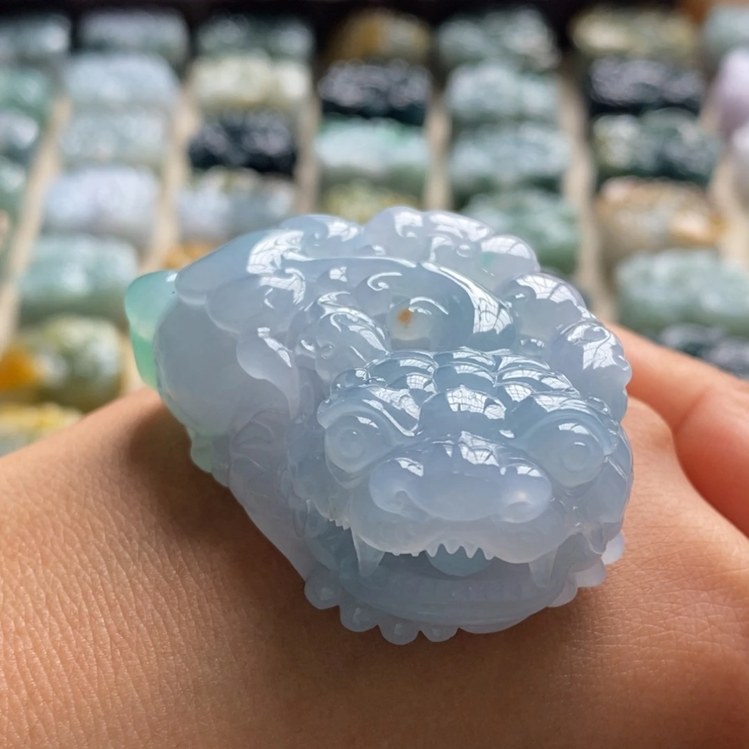 翡翠未镶嵌颈饰天然翡翠貔貅吊坠