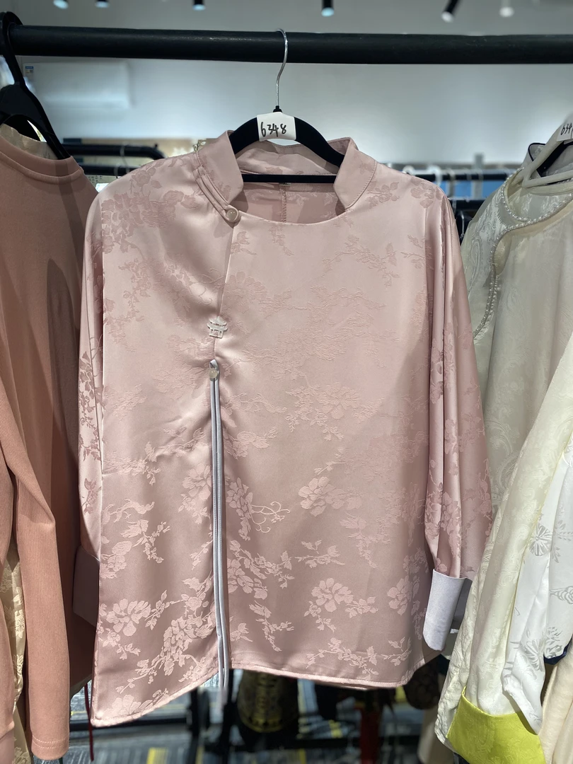 6348 绣花盘扣暗纹袖新中式国风内搭衬衫粉色