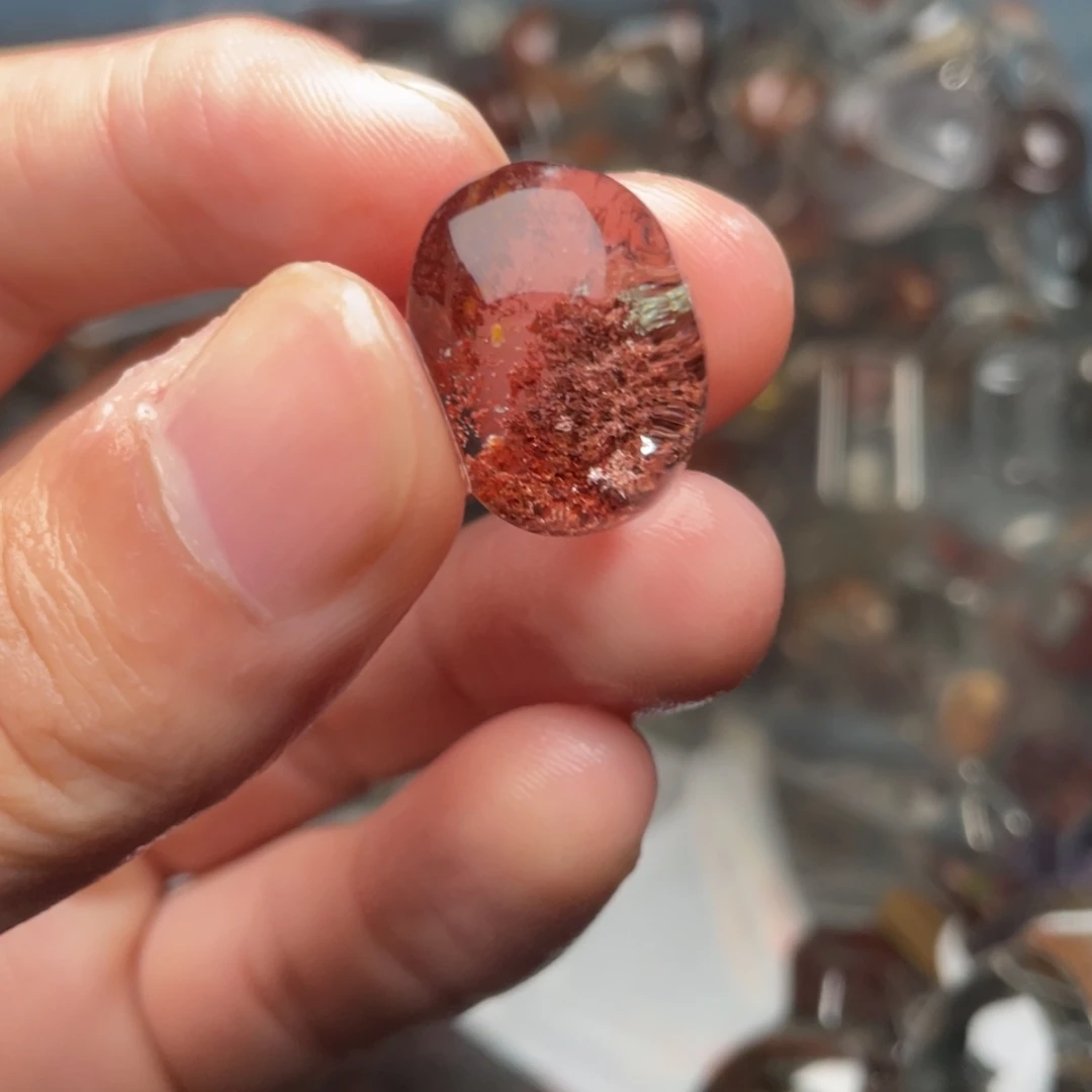 多***多只买单纯的吊坠，没带链子，属的性质。