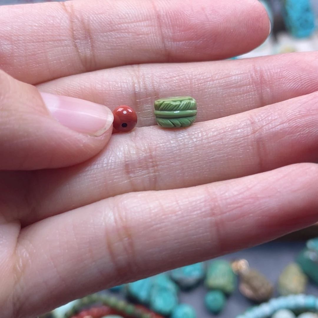 南红玛瑙配饰未镶嵌自*义