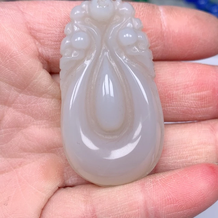 玛瑙/玉髓颈饰未镶嵌泈*