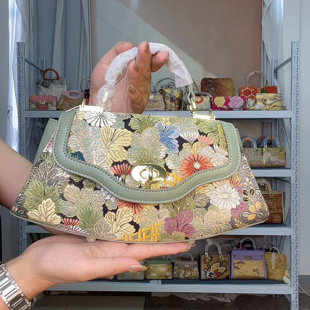 织物桑蚕丝非遗唐锦饺子包