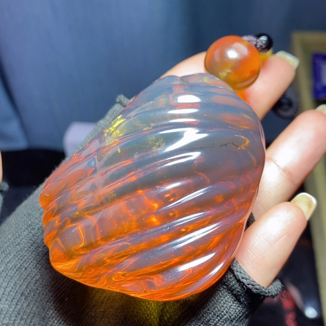 琥珀未镶嵌裸石血红茶61克