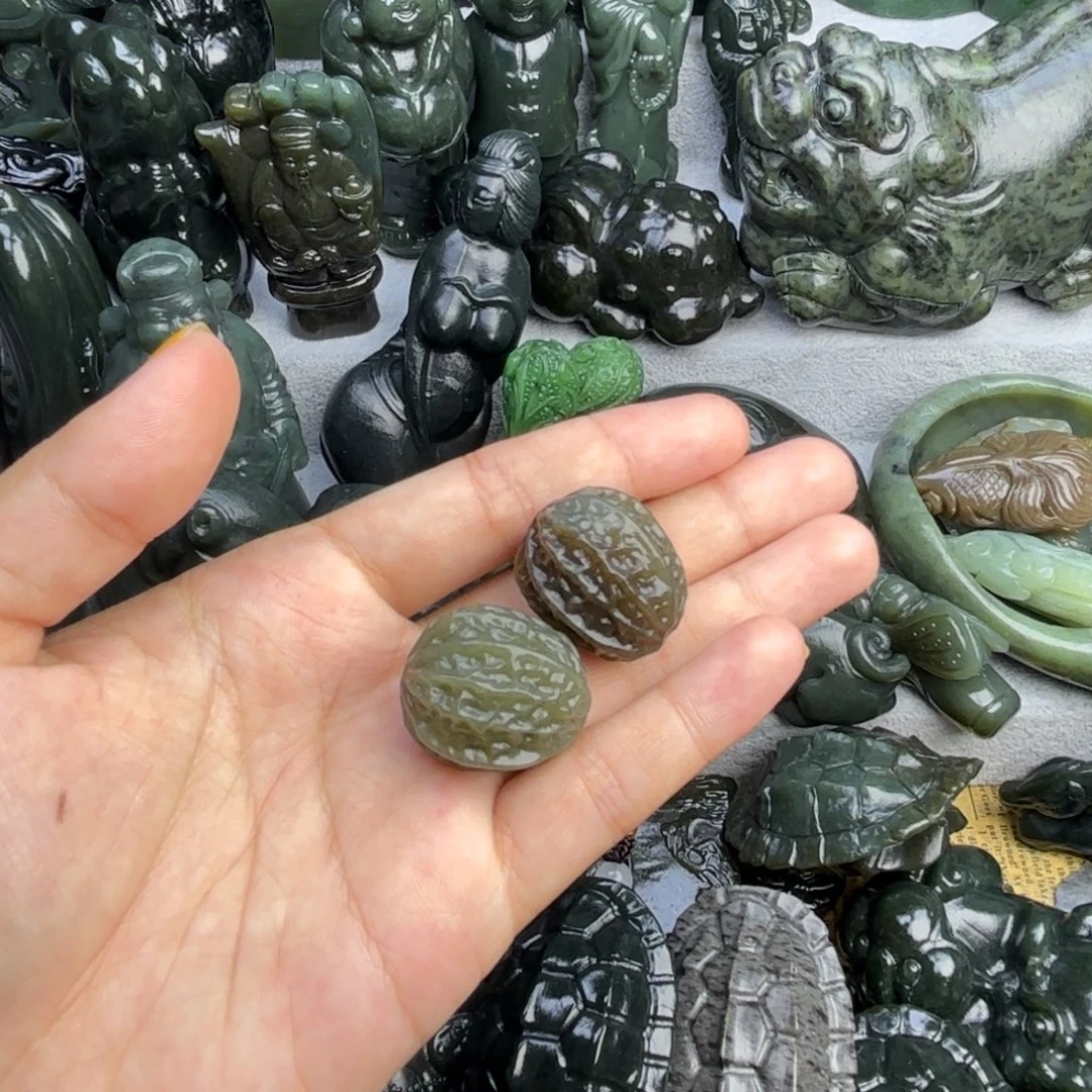 和田玉（糖玉）未镶嵌颈饰