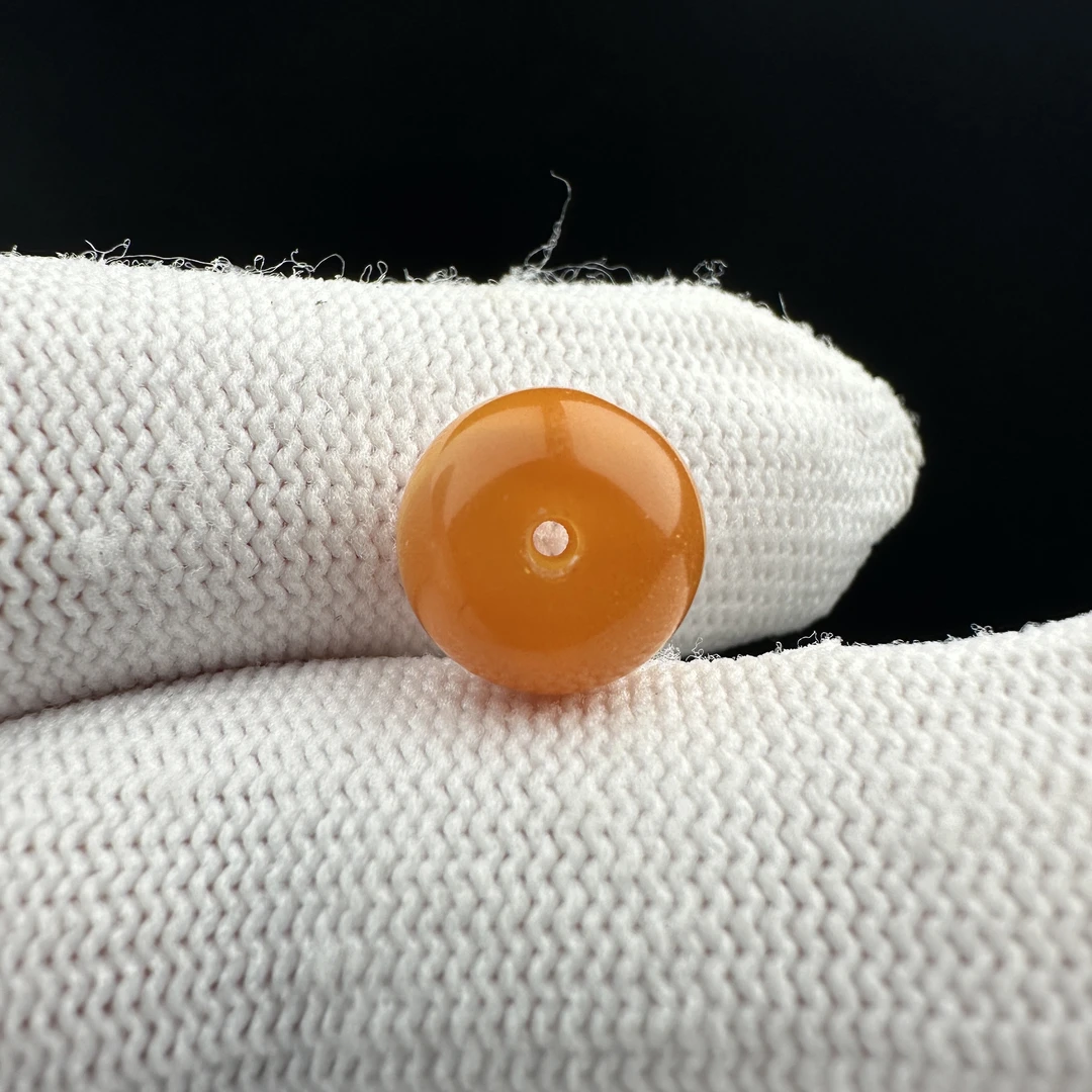 K1364天然原矿蜜蜡 鸡油红扣子10.8*8.2mm支持复检假一罚十