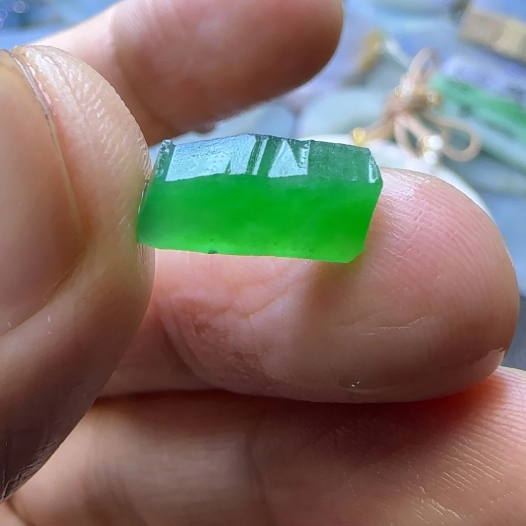 定制翡翠未镶嵌定制