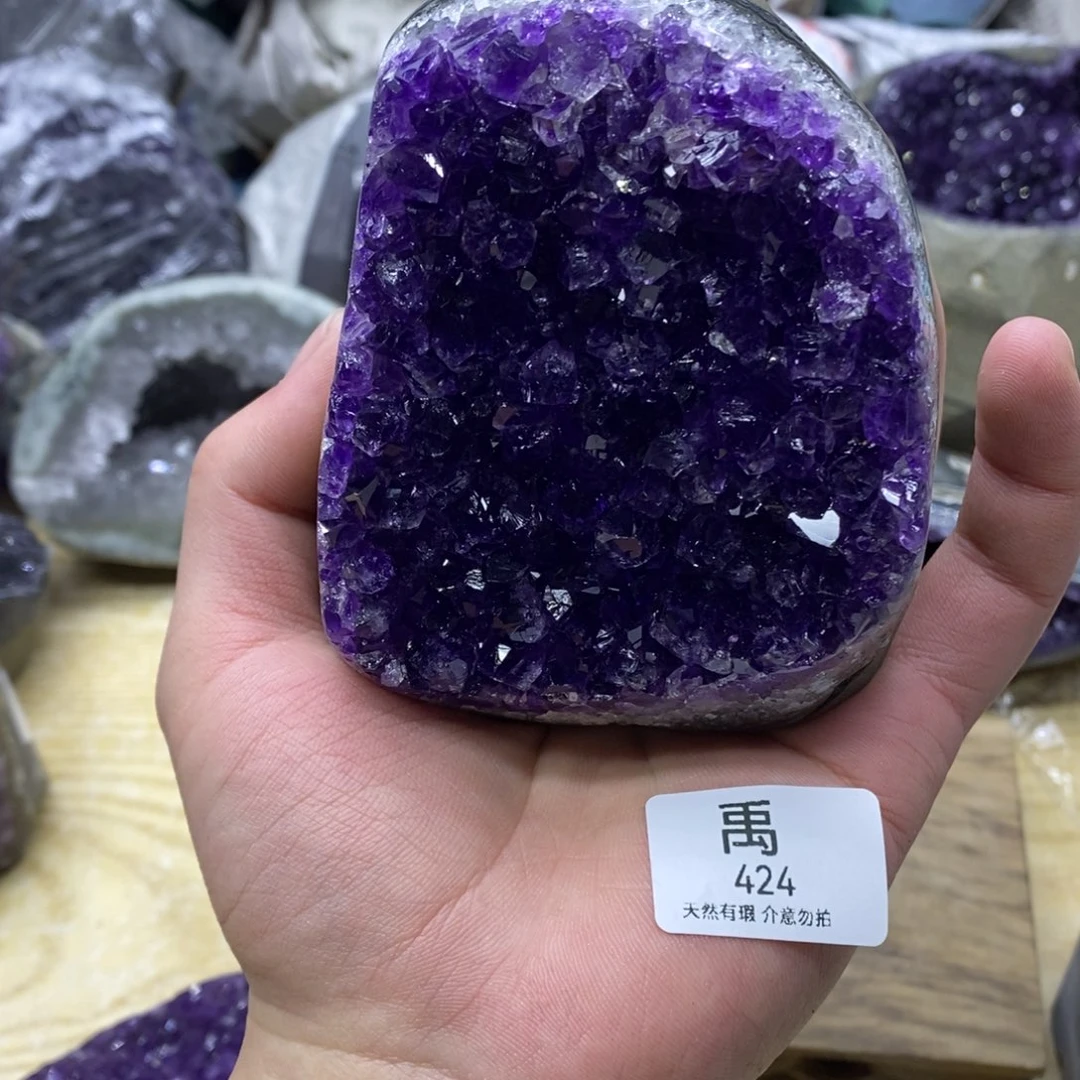 紫晶大型摆件（非配饰）未镶嵌