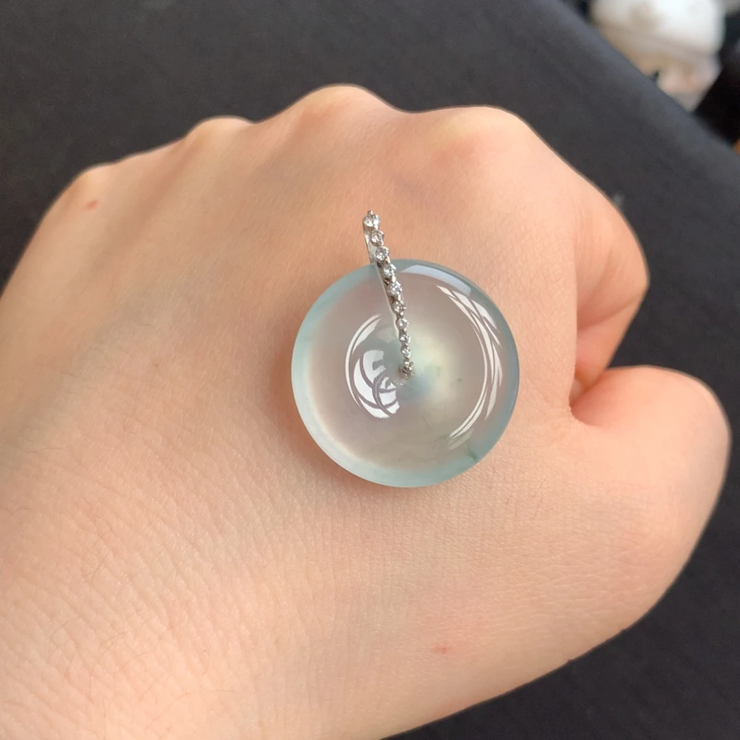 翡翠18K金镶嵌颈饰天然翡翠